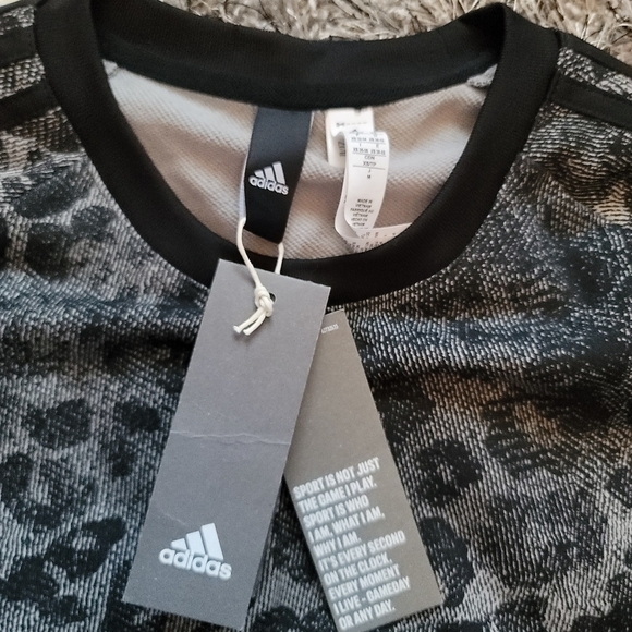 NWT - Adidas Top & Legging Set🐆 - Picture 8 of 10